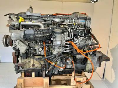 Detroit DD13 Engine for a 2017 Freightliner Cascadia 125