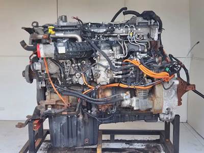 Detroit DD13 Engine for a 2019 Freightliner Cascadia