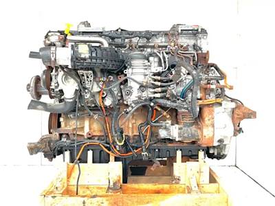 Detroit DD13 Engine - 525 HP