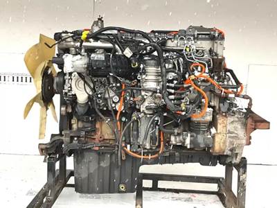 Detroit DD13 Engine for a 2017 Freightliner Cascadia 125