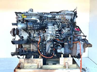 Detroit DD13 Engine for a 2018 Freightliner Cascadia 125