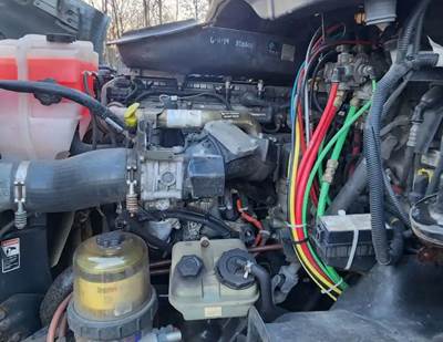 Detroit DD13 Engine for a 2011 Freightliner Cascadia 113