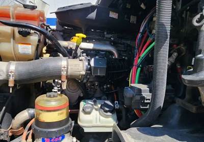 Detroit DD13 Engine for a 2017 Freightliner Cascadia 113