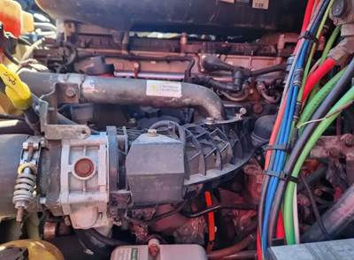 Detroit DD13 Engine for a 2015 Freightliner Cascadia 113