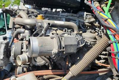 Detroit DD13 Engine for a 2020 Freightliner Cascadia 116 Day Cab