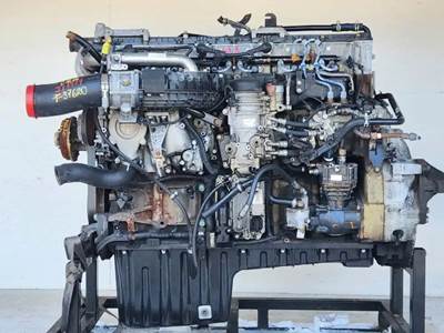 Detroit DD13 Engine for a 2015 Freightliner Cascadia 132