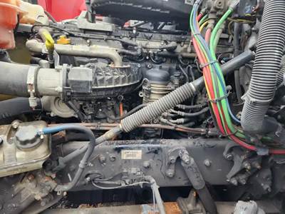 Detroit DD13 Engine for a 2018 Freightliner Cascadia 126