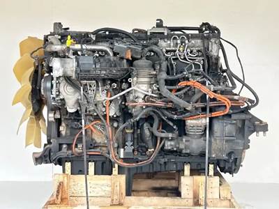 Detroit DD13 Engine for a 2018 Freightliner Cascadia 113