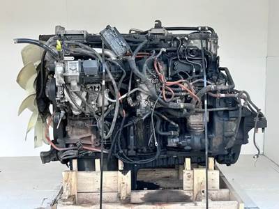 Detroit DD13 Engine for a 2015 Freightliner Cascadia 113
