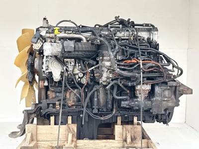 Detroit DD13 Engine for a 2017 Freightliner Cascadia 113