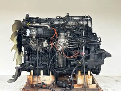 Detroit DD13 Engine for a 2015 Freightliner Cascadia 113