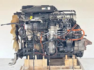 Detroit DD13 Engine for a 2018 Freightliner Cascadia 113