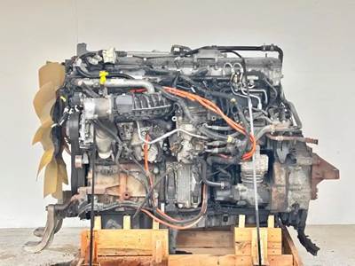 Detroit DD13 Engine for a 2018 Freightliner Cascadia 113