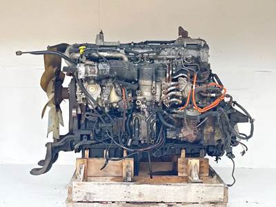 Detroit DD13 Engine for a 2013 Freightliner Cascadia 125