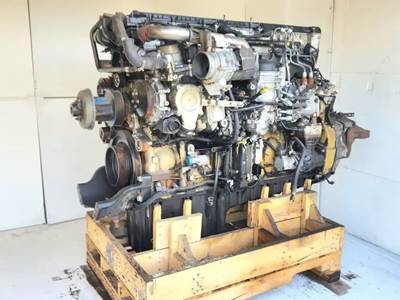 Detroit DD15 Engine for a 2011 Freightliner Cascadia 125 For Sale