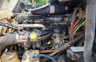 Detroit DD15 Engine for a 2015 Freightliner Cascadia 125