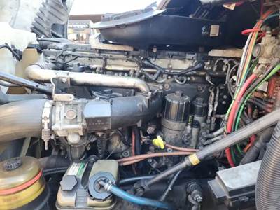 Detroit DD15 Engine for a 2013 Freightliner Cascadia 125