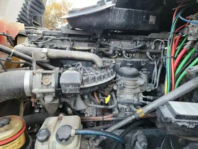 Detroit DD15 Engine for a 2016 Freightliner Cascadia 125