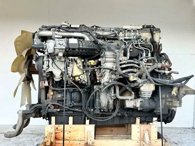 Detroit DD15 Engine for a 2014 Freightliner Cascadia 125