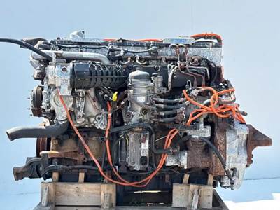 Detroit DD15 Engine for a 2015 Freightliner Cascadia 125