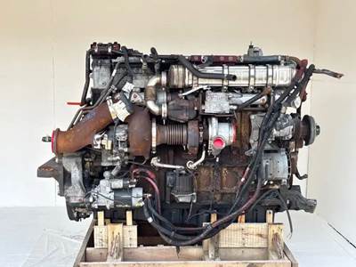 Detroit DD15 Engine for a 2011 Freightliner Cascadia 125