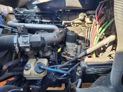 Detroit DD15 Engine for a 2012 Freightliner Cascadia 125