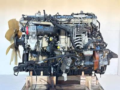 Detroit DD15 Engine for a 2008 Freightliner Cascadia 125