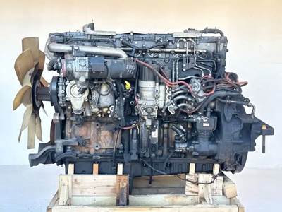 Detroit DD15 Engine for a 2012 Freightliner Cascadia 125