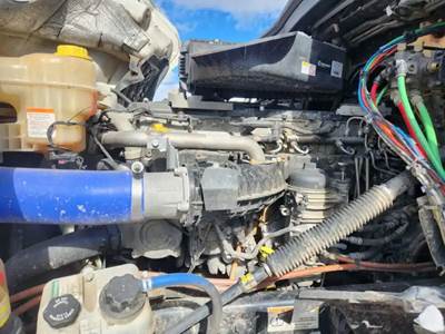 Detroit DD15 Engine for a 2020 Freightliner Cascadia 126