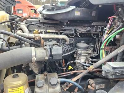 Detroit DD15 Engine for a 2018 Freightliner Cascadia 125