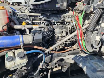 Detroit DD15 Engine for a 2021 Freightliner Cascadia 126