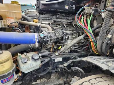 Detroit DD15 Engine for a 2022 Freightliner Cascadia 126