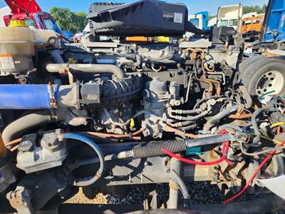Detroit DD15 Engine for a 2021 Freightliner Cascadia 126