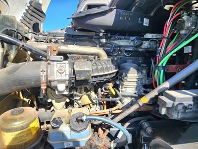 Detroit DD15 Engine for a 2014 Freightliner Cascadia 125