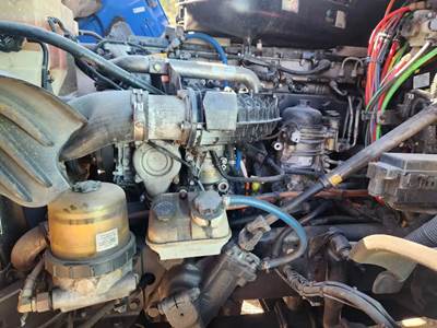 Detroit DD15 Engine for a 2017 Freightliner Cascadia 125