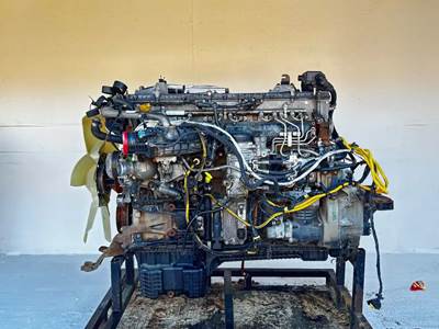 Detroit DD15 Engine for a 2022 Freightliner Cascadia 126
