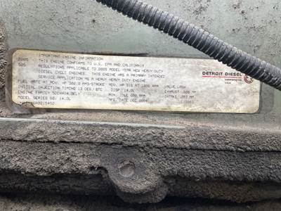 Detroit Series 60 Engine for a 2005 Freightliner Columbia 120