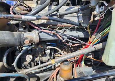 Detroit Series 60 Engine for a 2007 Freightliner Columbia 120