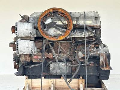Detroit Series 60 Engine for a 2002 Prevost XL2 Coach