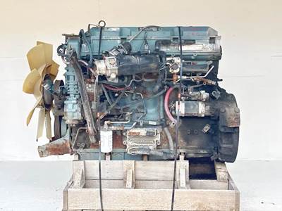 Detroit Series 60 Engine for a 2010 Freightliner Columbia 120