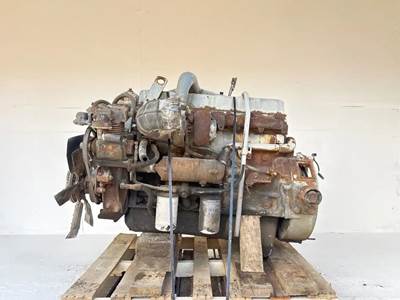 Ford CF8000 Engine