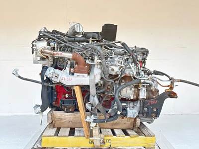 Hino J08E-VC Engine for a 2015 Hino 268