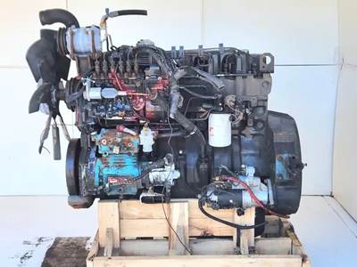 International DT466 Engine for a 1994 International 4700