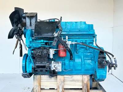International DT466 Engine for a 2000 International F-2554