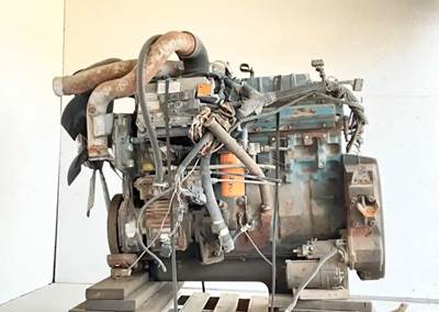 International DT466 Engine for a 2001 International 4900