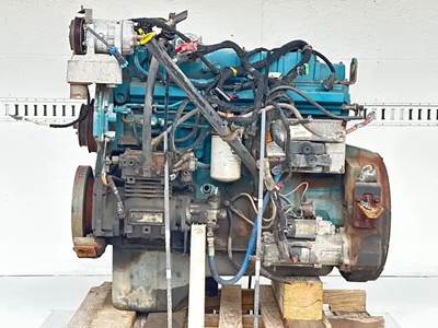 International DT466 Engine for a 2004 International 4300
