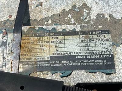 International DT466 Engine for a 1995 International 4900