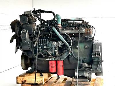 International DTA466 Engine - 210 HP