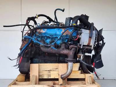 International T444E Engine for a 1990 International 4600