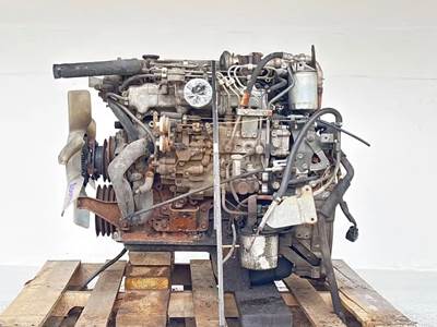 Isuzu 4HE1-TC-S Engine for a 2004 GMC W4500